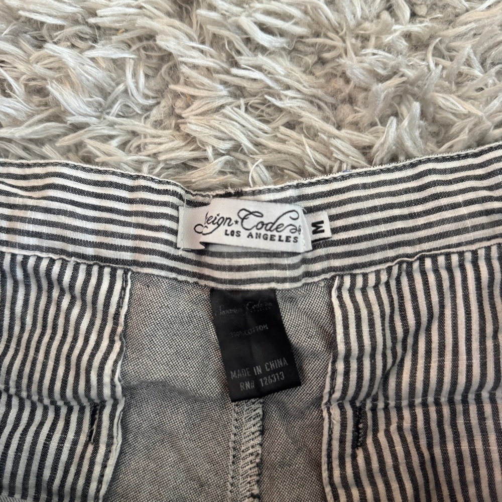 Sovereign Code Grey Palm Tree & Wave Flat Front Shorts - Picture 5 of 6